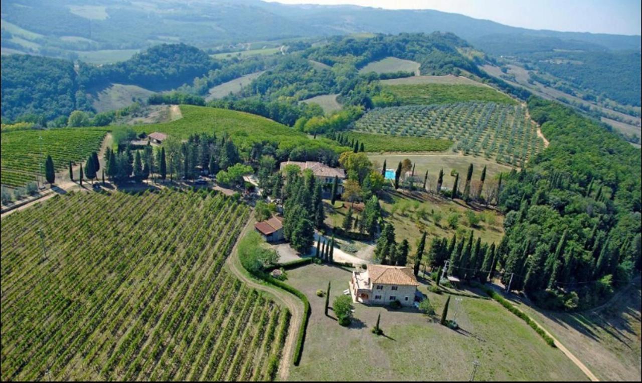 Agriturismo Fattoria Il Piano - Appartamento Focolare - Σαν Τζιμινιάνο Εξωτερικό φωτογραφία